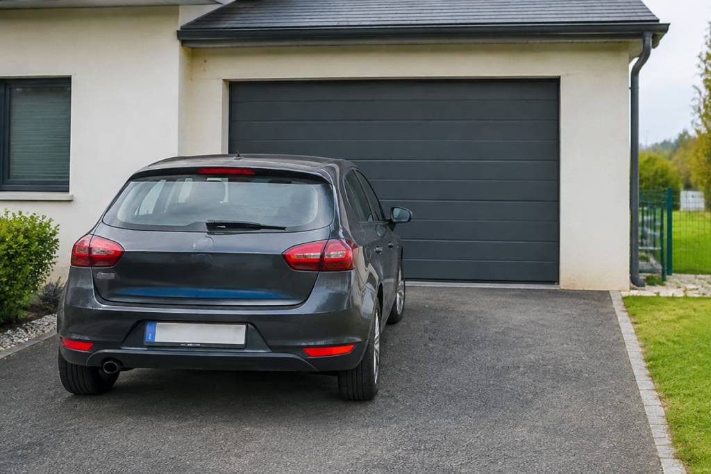Jurisprudence stationnement devant son propre garage : quels sont les droits du propriétaire ?