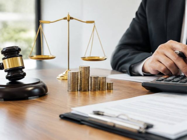 Article 700 du code de procédure civile : explication et conséquences des frais de justice