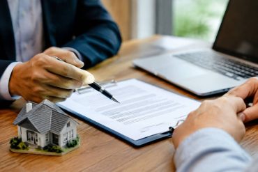 Contrats IARD : comprendre les assurances de dommages aux biens et de responsabilité